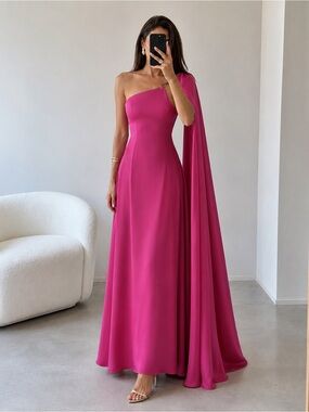 Donna Karan Hot Pink One-Shoulder Cape Chain Formal Maxi Gown Size 10 NWT